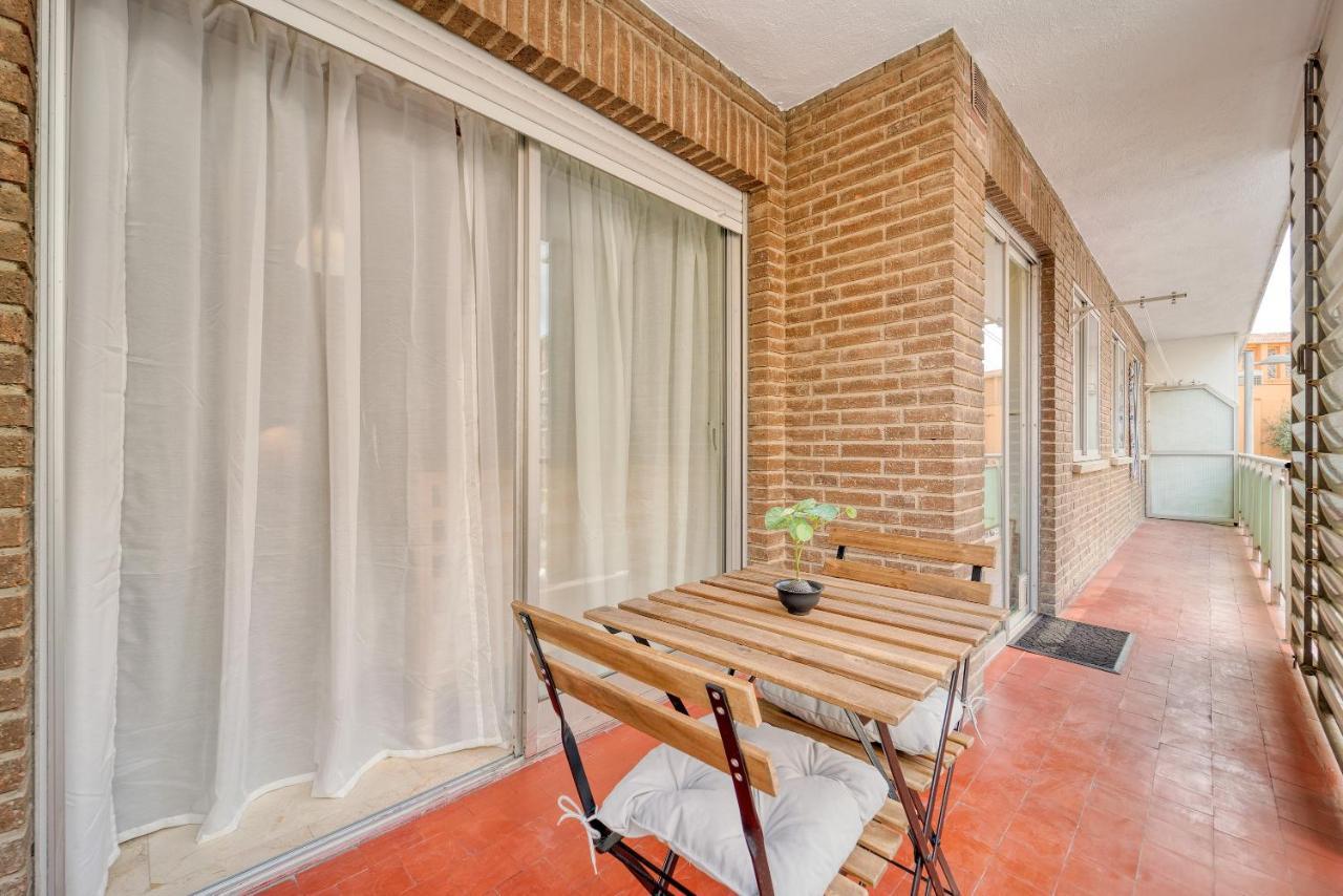 B Casacafe Madrid Pozuelo 2 Bano Fuera De La Habitacion O Compartido Pozuelo de Alarcon Ngoại thất bức ảnh