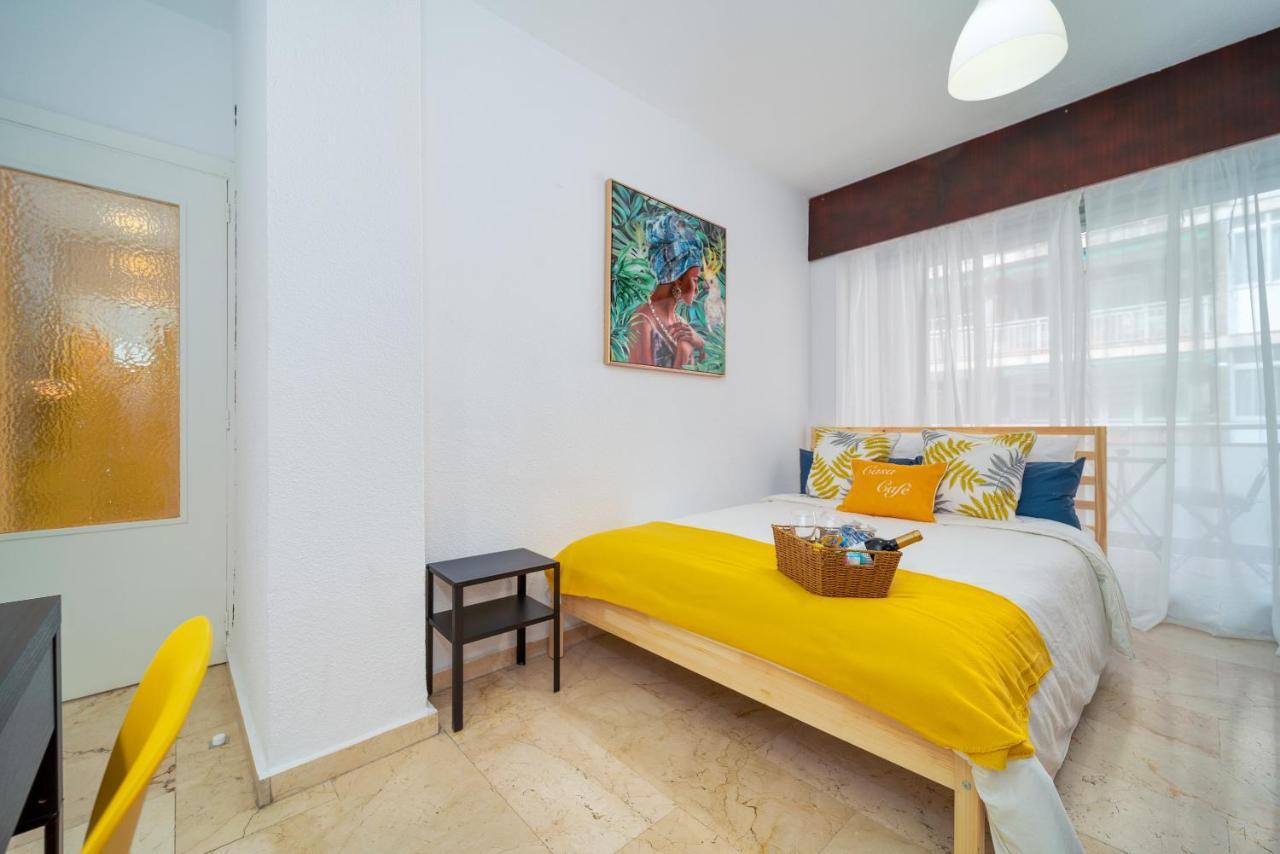 B Casacafe Madrid Pozuelo 2 Bano Fuera De La Habitacion O Compartido Pozuelo de Alarcon Ngoại thất bức ảnh